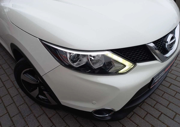 Nissan Qashqai cena 63900 przebieg: 72000, rok produkcji 2016 z Międzyzdroje małe 407